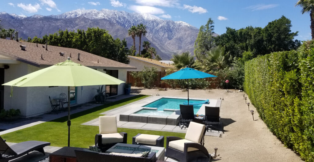 Deja-View Palm Springs Mountain View